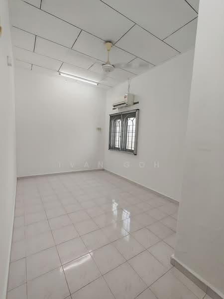 Rumah Teres 2 Tingkat untuk Dijual di Bukit Beruang (Bukit Baru) - Ivan Goh - Interior - PropertyGuru.com.my