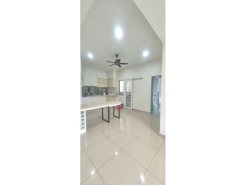 Kondominium untuk Disewa di V-Residensi - Elisa . - Kitchen - PropertyGuru.com.my