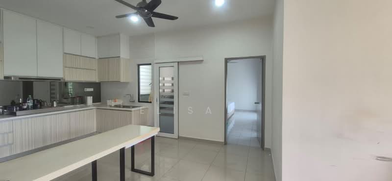 Kondominium untuk Disewa di V-Residensi - Elisa . - Kitchen - PropertyGuru.com.my