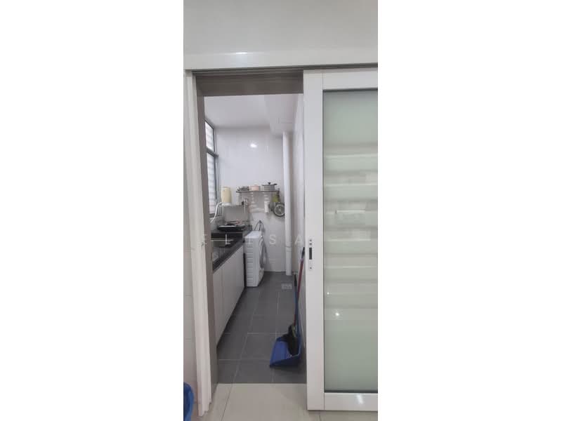 Kondominium untuk Disewa di V-Residensi - Elisa . - Kitchen - PropertyGuru.com.my