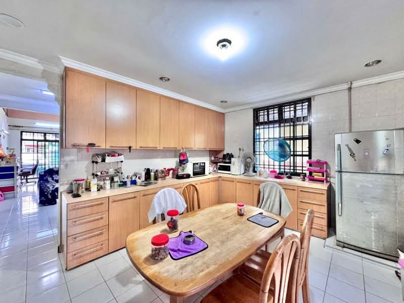 1.5-storey Terraced House for Sale in Ulu Tiram (Johor) - Grace Chiew - Kitchen - PropertyGuru.com.my