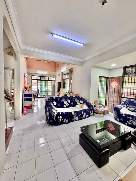 1.5-storey Terraced House for Sale in Ulu Tiram (Johor) - Grace Chiew - Living Room - PropertyGuru.com.my