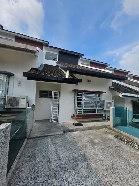 Rumah Teres 2.5 Tingkat untuk Dijual di Taman Bukit Serdang (Seri Kembangan) - Terry Hoh - PropertyGuru.com.my