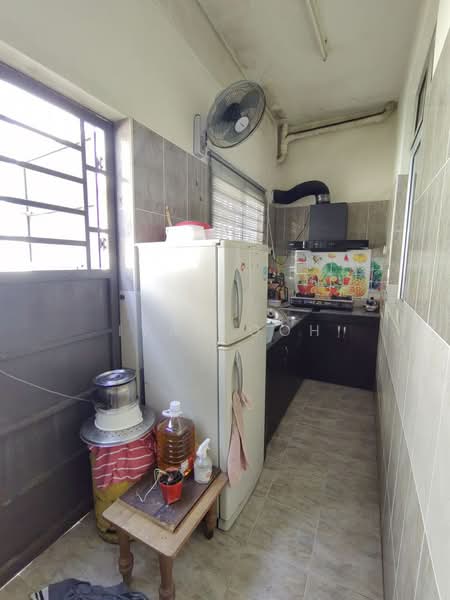 2-storey Terraced House for Sale in Taman Bertam Setia (Tanjong Minyak) - Ivan Goh - Kitchen - PropertyGuru.com.my