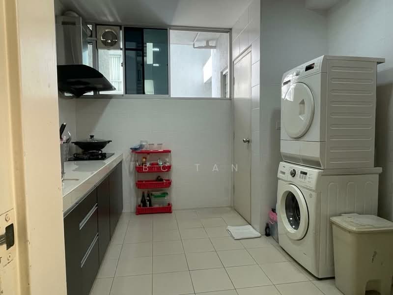 Kondominium untuk Dijual di Menjalara 18 - BC TAN - Kitchen - PropertyGuru.com.my