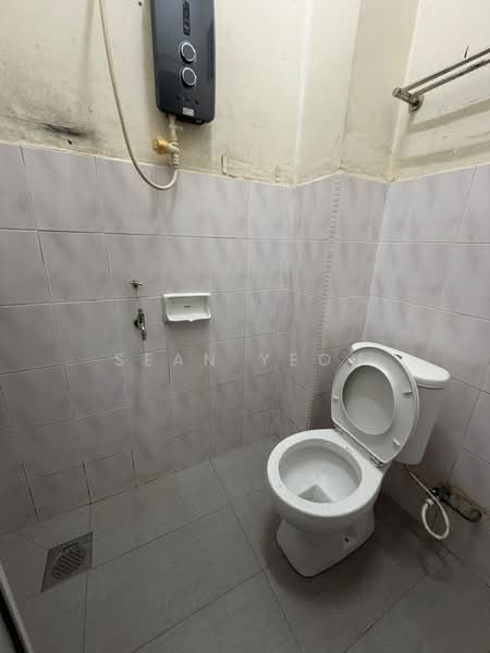 Rumah Teres 2-Tingkat untuk Dijual di Taman Seri Orkid (Skudai) - Sean Yeoh - Bathroom - PropertyGuru.com.my