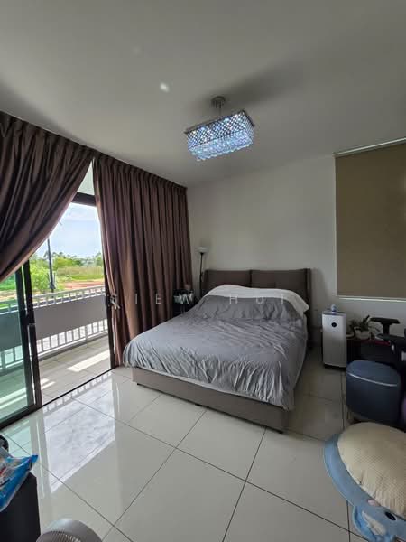 Cluster House for Sale in Taman Mount Austin (Tebrau) - Siew Hui - PropertyGuru.com.my