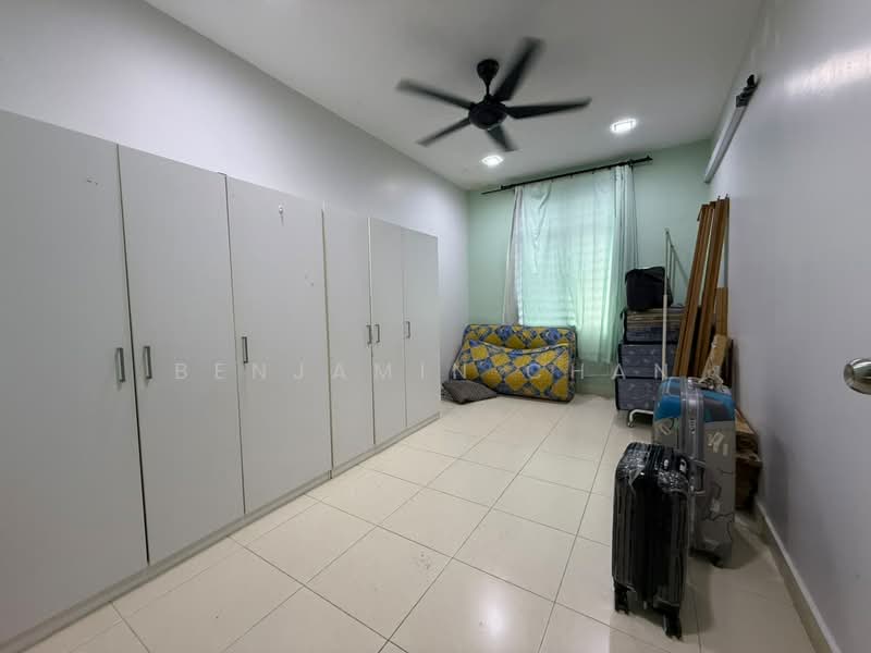 Rumah Teres 2.5-Tingkat untuk Dijual di Senai (Johor) - Benjamin Chan - Bedroom - PropertyGuru.com.my