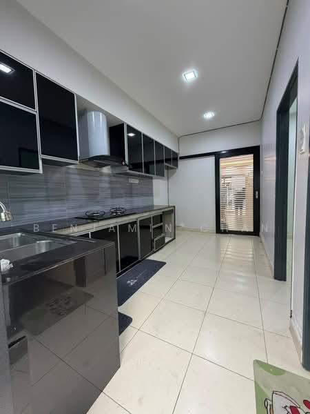 Rumah Teres 2.5-Tingkat untuk Dijual di Senai (Johor) - Benjamin Chan - Kitchen - PropertyGuru.com.my