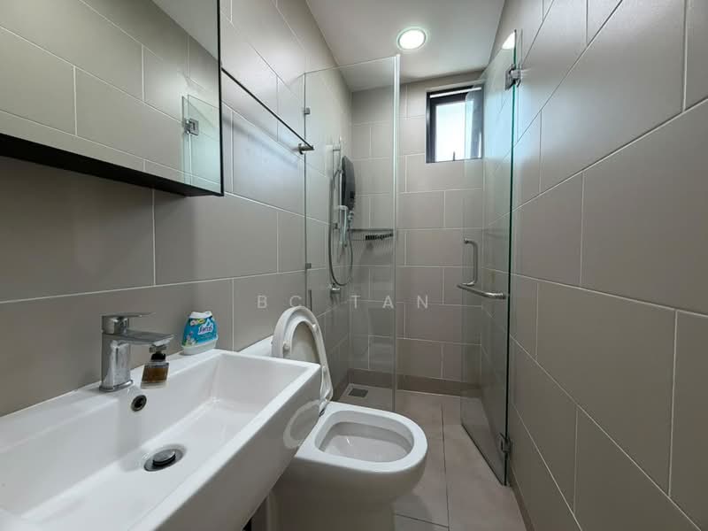 Service Residence for Sale at Fortune Centra - BC TAN - Bathroom - PropertyGuru.com.my