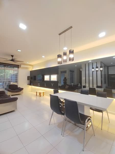 Rumah Teres 2 Tingkat untuk Disewa di Taman Setia Indah (Tebrau) - Jaslyn Tan - Living Room - PropertyGuru.com.my