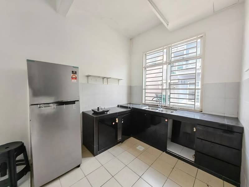 2-storey Terraced House for Sale in Taman Desa Tebrau (Tebrau) - Shieh Long Chen - Kitchen - PropertyGuru.com.my