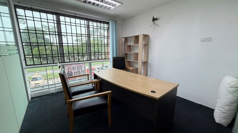 Shop / Office for Rent in Taman Molek (Johor Bahru) - Rene Tew - PropertyGuru.com.my