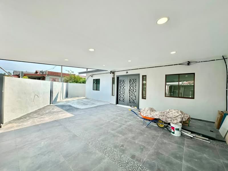Rumah Teres 1 Tingkat untuk Dijual di Taman Kulai (Kulai) - Grace Chiew - Exterior - PropertyGuru.com.my