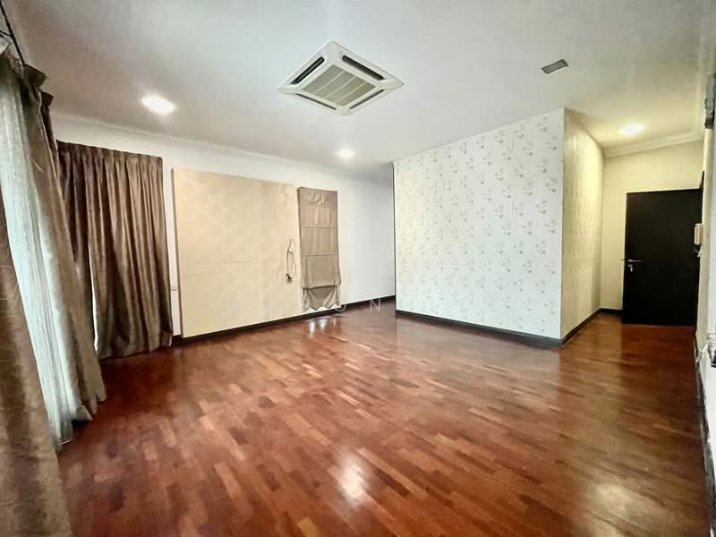 Rumah Berkembar untuk Dijual di Subang Jaya (Selangor) - Samson Lee - Living Room - PropertyGuru.com.my