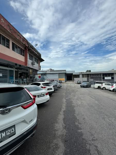 Shop / Office for Rent in Johor Bahru (Johor) - Hong Charng Lee - Exterior - PropertyGuru.com.my