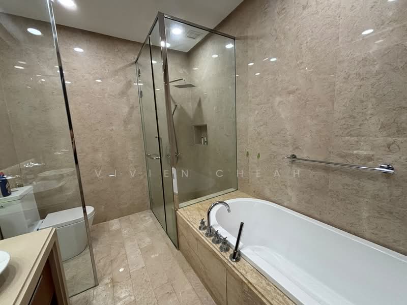 Servis Apartment untuk Disewa di Straits Quay (The Suites at Waterside) - Vivien Cheah - Bathroom - PropertyGuru.com.my