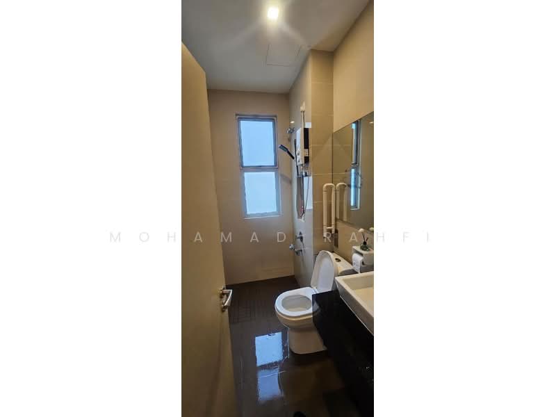 Semi-Detached House for Sale in Taman Nusa Idaman (Iskandar Puteri (Nusajaya)) - Mohamad Rahfi - Bathroom - PropertyGuru.com.my