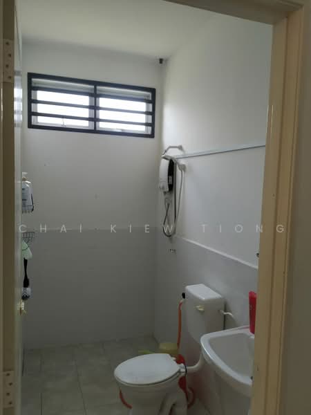 Semi-Detached House for Rent in Gambang (Pahang) - Chai Kiew Tiong - Bathroom - PropertyGuru.com.my