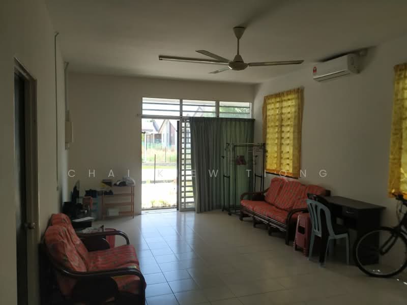 Semi-Detached House for Rent in Gambang (Pahang) - Chai Kiew Tiong - Living Room - PropertyGuru.com.my
