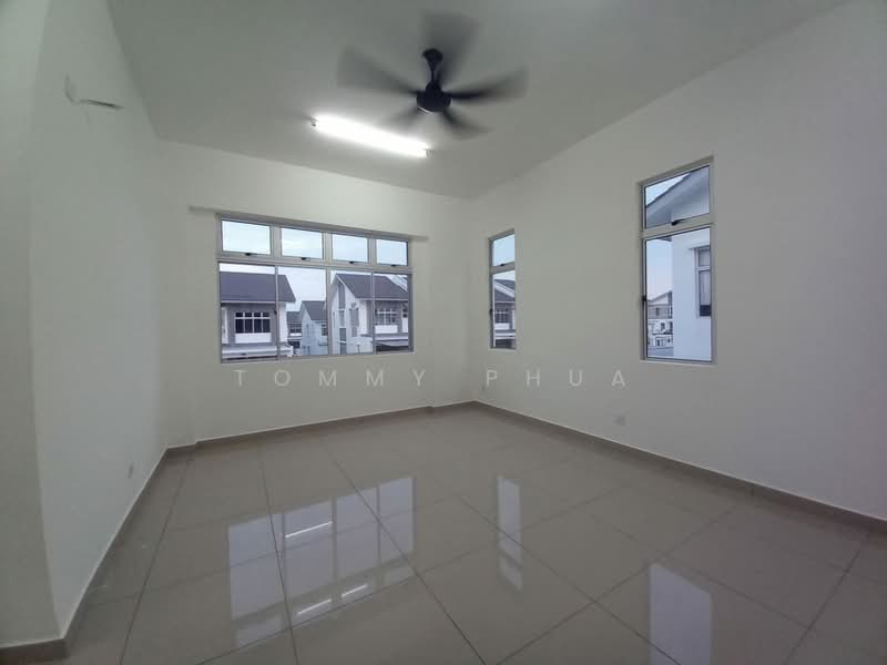 2-storey Terraced House for Rent in Johor Bahru (Johor) - Tommy Phua - Living Room - PropertyGuru.com.my