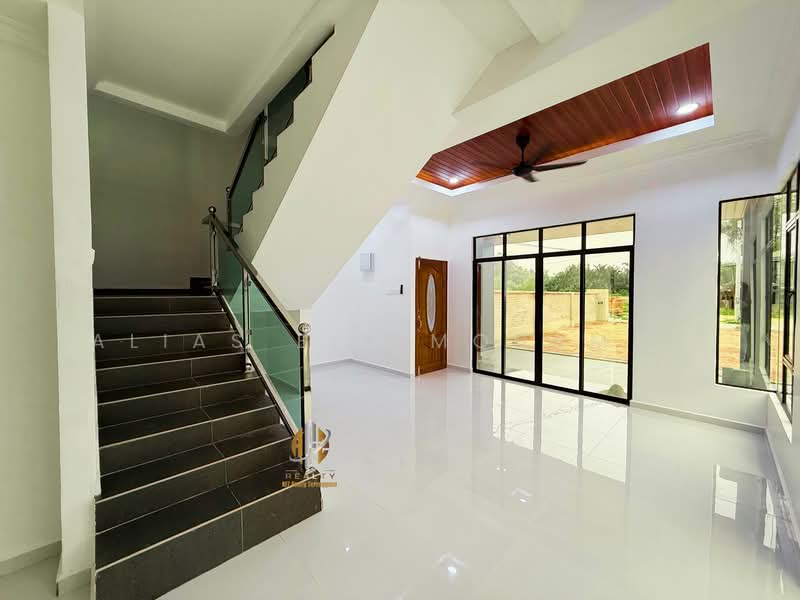 Semi-Detached House for Sale in Kampung Mengabang Telipot 1 (Batu Rakit) - Alias Bin Mohamad - PropertyGuru.com.my