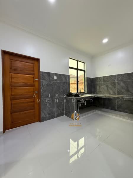 Semi-Detached House for Sale in Kampung Mengabang Telipot 1 (Batu Rakit) - Alias Bin Mohamad - PropertyGuru.com.my