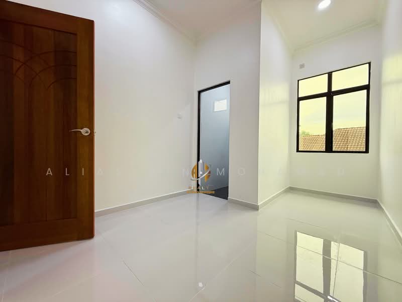 Semi-Detached House for Sale in Kampung Mengabang Telipot 1 (Batu Rakit) - Alias Bin Mohamad - PropertyGuru.com.my