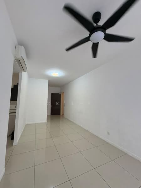 Kondominium untuk Disewa di Platinum Lake PV 12 - CK Lee - Living Room - PropertyGuru.com.my