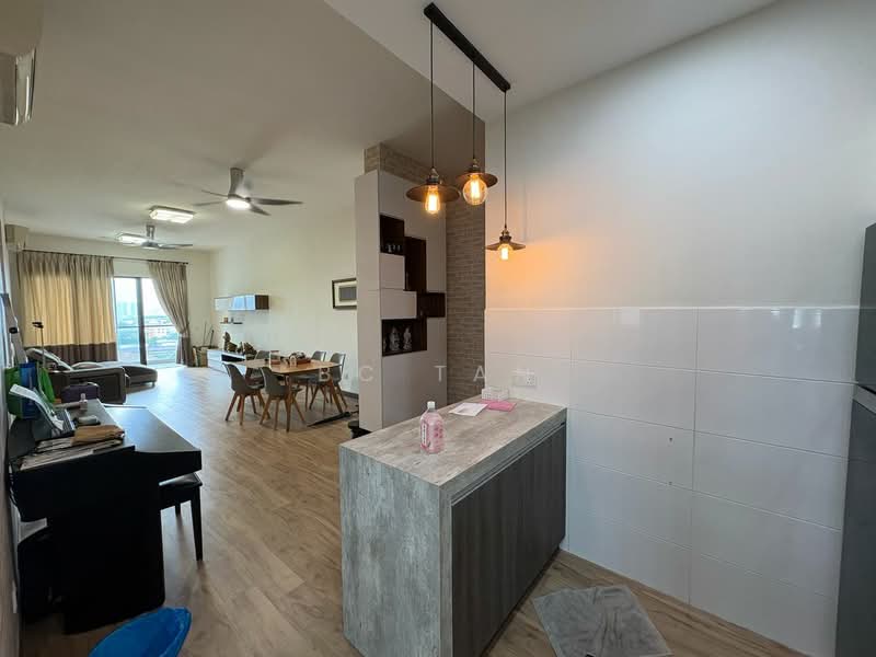 Kondominium untuk Dijual di Dua Menjalara - BC TAN - Living Room - PropertyGuru.com.my