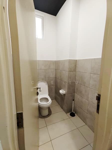 Office for Rent in Petaling Jaya (Selangor) - Cris Liu - Bathroom - PropertyGuru.com.my