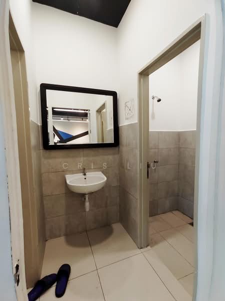 Office for Rent in Petaling Jaya (Selangor) - Cris Liu - Bathroom - PropertyGuru.com.my