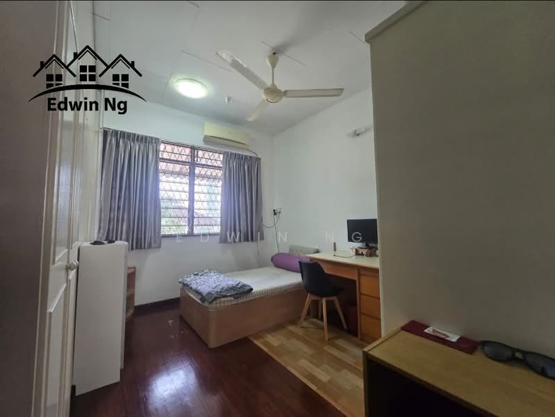 Rumah Berkembar untuk Dijual di Tanjung Bungah (Penang) - Edwin Ng - Bedroom - PropertyGuru.com.my