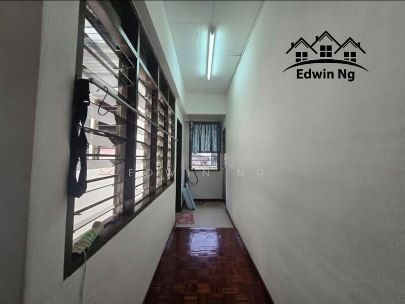 Rumah Berkembar untuk Dijual di Tanjung Bungah (Penang) - Edwin Ng - Corridor - PropertyGuru.com.my
