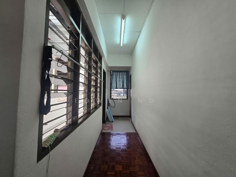 Rumah Berkembar untuk Dijual di Tanjung Bungah (Penang) - Edwin Ng - Corridor - PropertyGuru.com.my