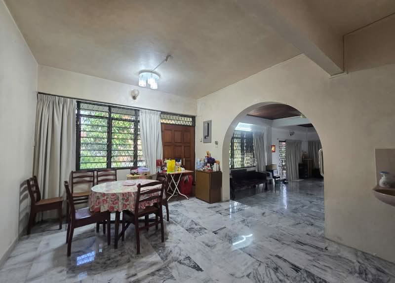 Rumah Berkembar untuk Dijual di Tanjung Bungah (Penang) - Edwin Ng - Living Room - PropertyGuru.com.my