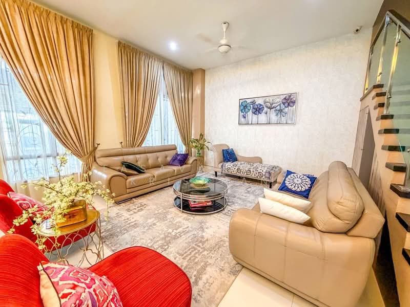 Semi-Detached House for Sale in D'Kayangan (Shah Alam) - Keasavan Hari Krishnan - Living Room - PropertyGuru.com.my