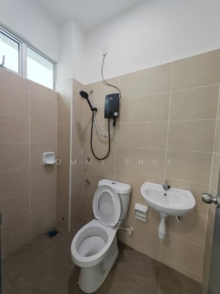 Terraced House for Rent in Bandar Dato Onn (Tebrau) - Tommy Phua - Bathroom - PropertyGuru.com.my