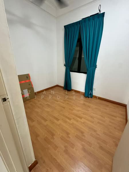 Pangsapuri untuk Dijual di The Platino Serviced Apartment - Azlan Ismail aiproperty - Interior - PropertyGuru.com.my