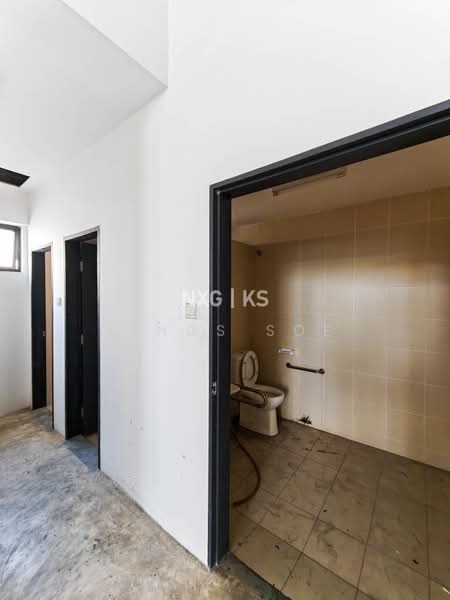 Cluster Factory for Rent in Puncak Alam (Selangor) - Kings Soe - Bathroom - PropertyGuru.com.my