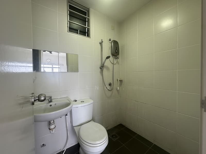 Kondominium untuk Dijual di Sky Awani Residensi 1 - Yang . - Bathroom - PropertyGuru.com.my