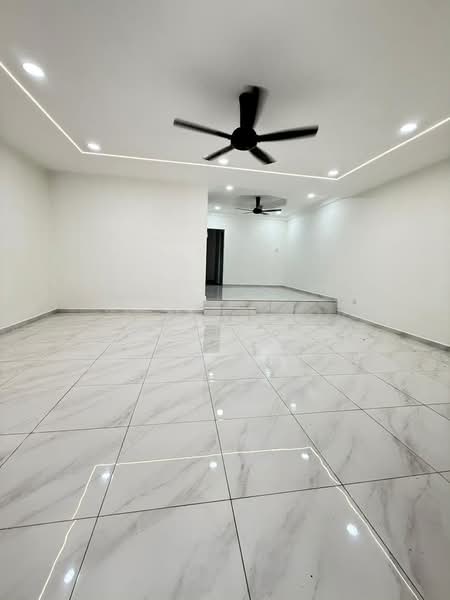 2-storey Terraced House for Sale in Taman Ungku Tun Aminah (Skudai) - Grace Chiew - Living Room - PropertyGuru.com.my