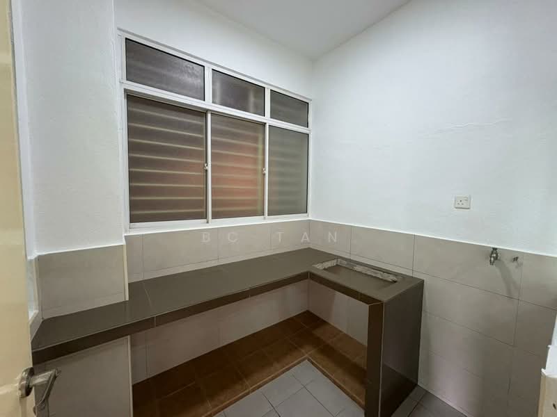Servis Apartment untuk Dijual di Fortune Perdana - BC TAN - Kitchen - PropertyGuru.com.my