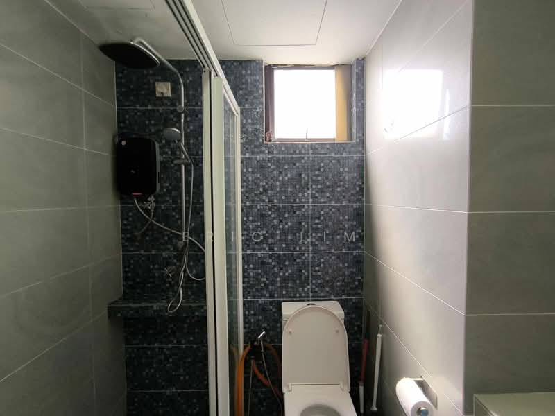 Kondominium untuk Disewa di Mutiara Oriental - Eric Lim - Bathroom - PropertyGuru.com.my