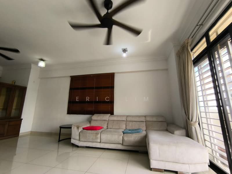 Kondominium untuk Disewa di Mutiara Oriental - Eric Lim - Living Room - PropertyGuru.com.my