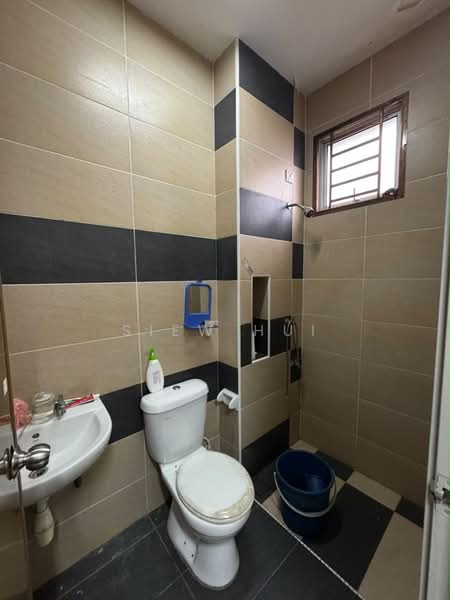 2-storey Terraced House for Sale in Taman Bestari Indah (Ulu Tiram) - Siew Hui - PropertyGuru.com.my