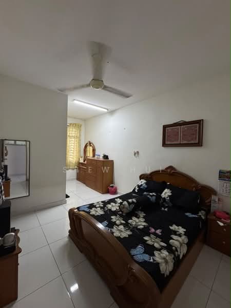 2-storey Terraced House for Sale in Taman Bestari Indah (Ulu Tiram) - Siew Hui - PropertyGuru.com.my