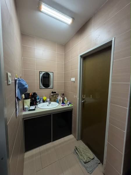 2-storey Terraced House for Sale in Taman Bestari Indah (Ulu Tiram) - Siew Hui - PropertyGuru.com.my