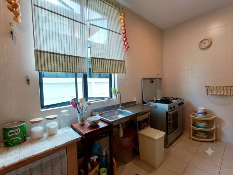 Rumah Banglo untuk Dijual di Kota Kemuning (Shah Alam) - Ameer Ali - Kitchen - PropertyGuru.com.my
