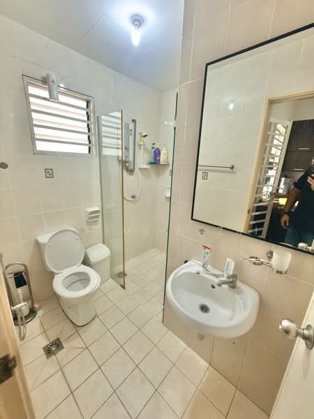Rumah Teres 2 Tingkat untuk Dijual di Sunway Alam Suria (Shah Alam) - Zaffur Nazri - Bathroom - PropertyGuru.com.my